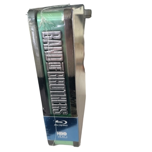 Band of Brothers 6 Blu-Ray Discs new in Wrap 10 hours of play. - Picture 2 of 7